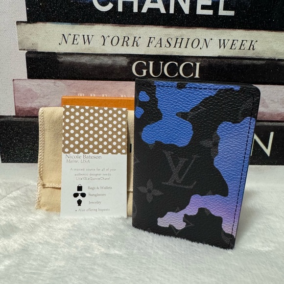 LV Sunrise Monogram Pocket Organizer - Picture 1 of 5